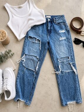 Altar’d State Distressed Straight Leg Jeans 26 High Rise Ripped Denim Raw Hem